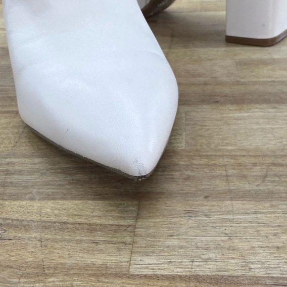 Elegant White Women's Boots Marc Fisher sz 10m - Picture 5 of 11